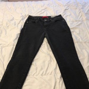 curvy fit black guess jeans